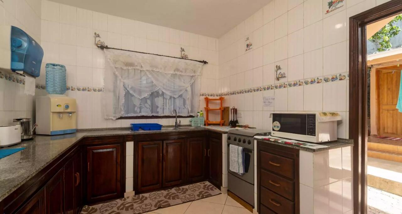 Chez Benoit Self Catering Διαμέρισμα Victoria Εξωτερικό φωτογραφία