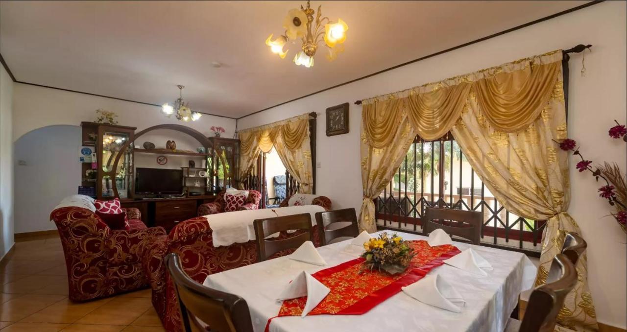 Chez Benoit Self Catering Διαμέρισμα Victoria Εξωτερικό φωτογραφία
